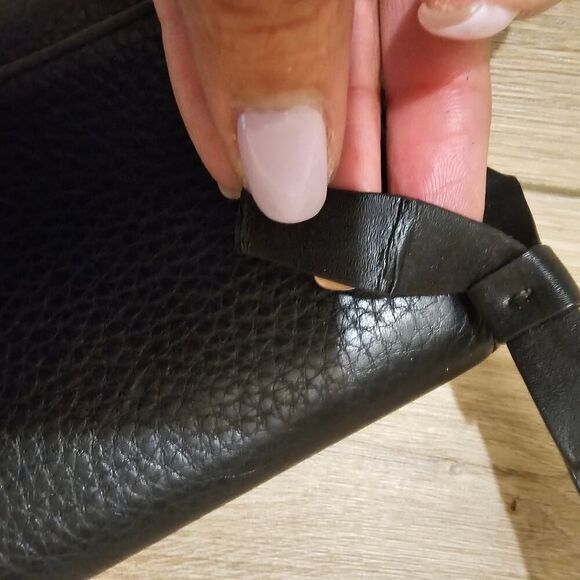 Kate Spade Black Leather Zipper Wallet - Picture 2 of 6